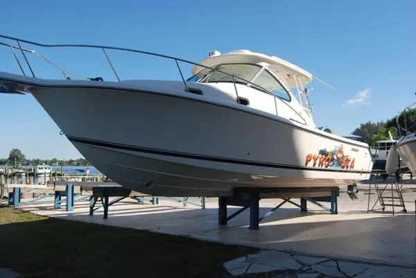 Slide: The Image of Pursuit 315 Offshore 2011 - 2