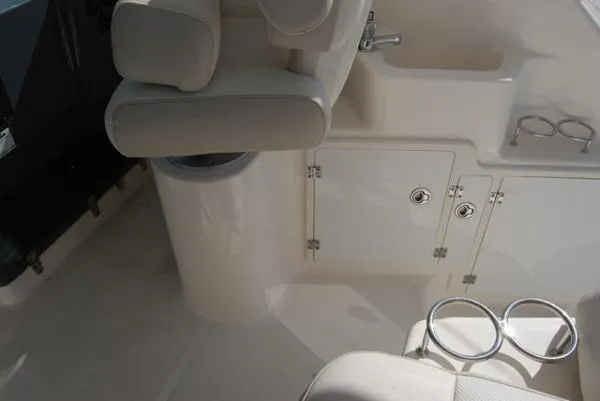 Slide: The Image of Pursuit 315 Offshore 2011 - 5