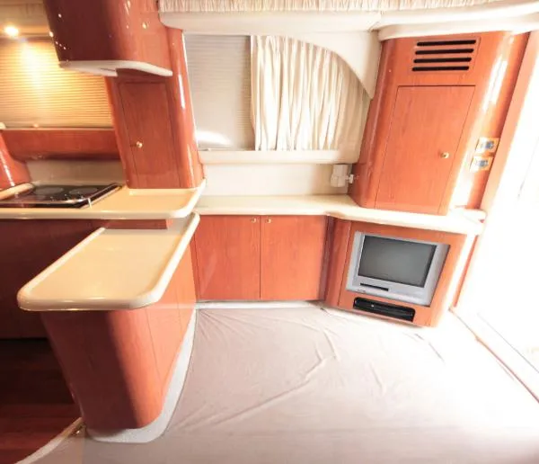 Slide: The Image of Sea Ray 480 Sedan Bridge 1998 - 5