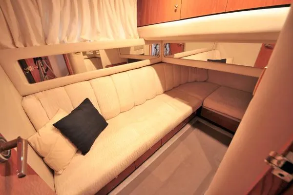 Slide: The Image of Sea Ray 480 Sedan Bridge 1998 - 9