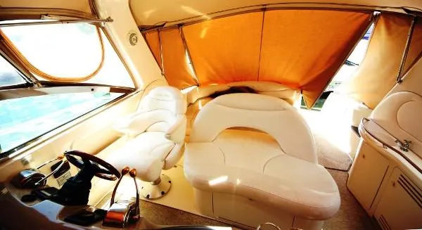 Slide: The Image of Sea Ray 380 Diesel 2000 - 11