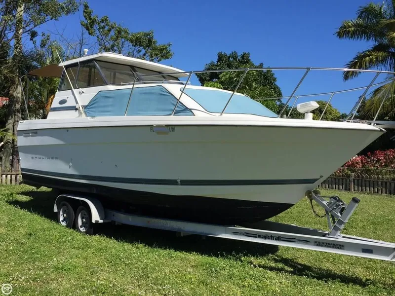 Slide: The Image of Bayliner 2859 Ciera Express 2001 - 3