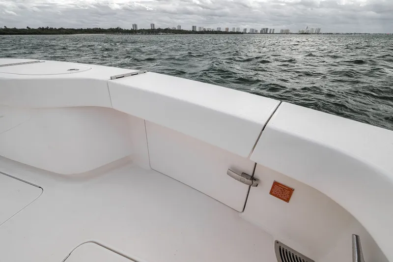 Slide: The Image of Viking 52 Sport Coupe 2015 - 28
