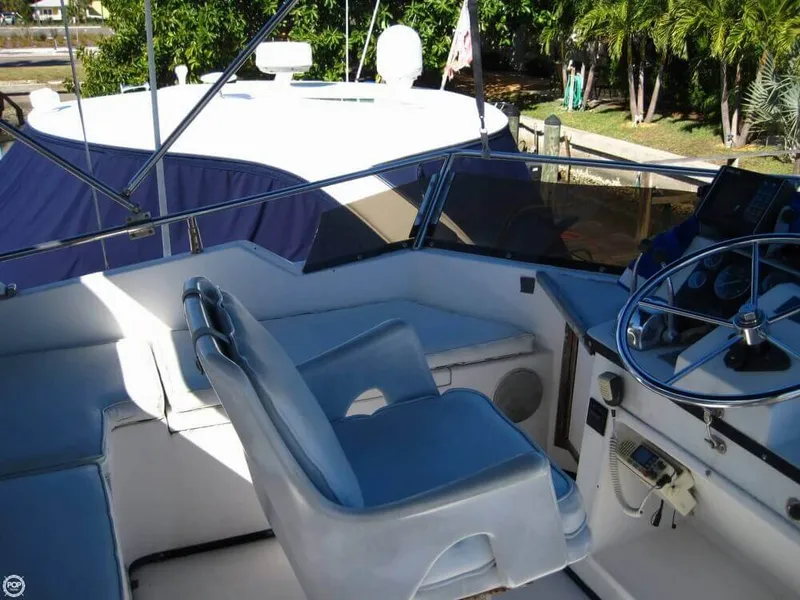 Slide: The Image of President 37 Motoryacht 1987 - 10