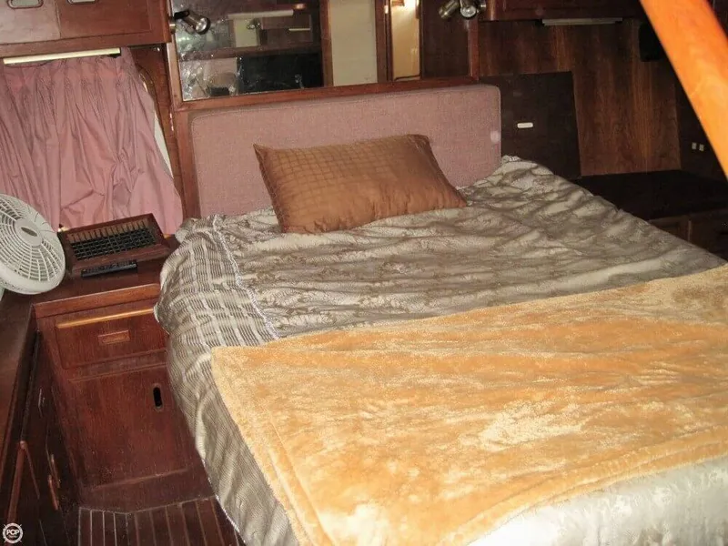 Slide: The Image of President 37 Motoryacht 1987 - 7
