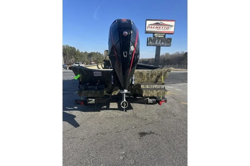 Slide: The Image of 2026 SeaArk 2272 MV boat with outboard motor at Palmetto Boat Center. - 3