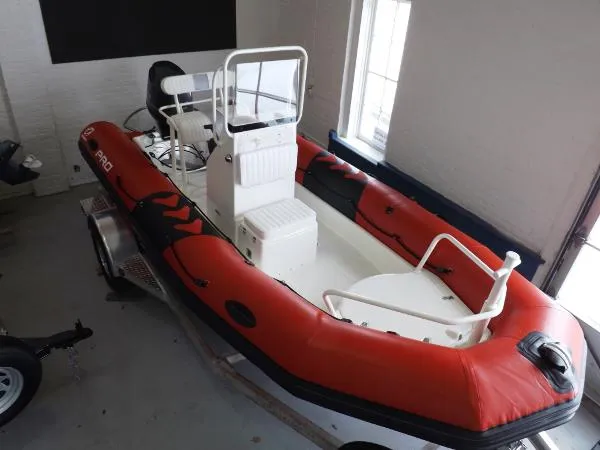 Slide: The Image of Zodiac Rec Pro 550 PVC 90hp In Stock 2015 - 0