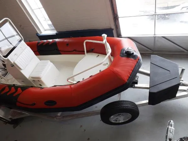 Slide: The Image of Zodiac Rec Pro 550 PVC 90hp In Stock 2015 - 1