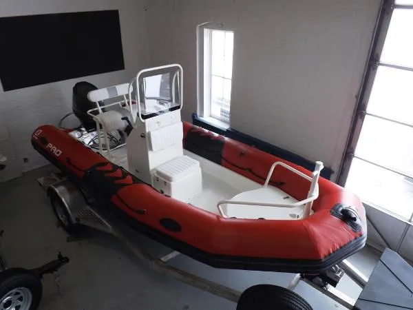 Slide: The Image of Zodiac Rec Pro 550 PVC 90hp In Stock 2015 - 2