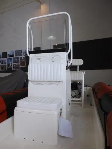 Slide: The Image of Zodiac Rec Pro 550 PVC 90hp In Stock 2015 - 6
