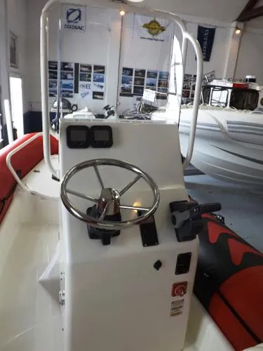 Slide: The Image of Zodiac Rec Pro 550 PVC 90hp In Stock 2015 - 9