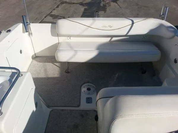 Slide: The Image of Sea Ray 260 Sundancer 2002 - 8