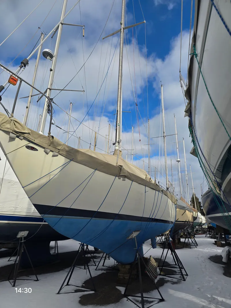 Slide: The Image of Tartan 34 Classic 1976 - 2