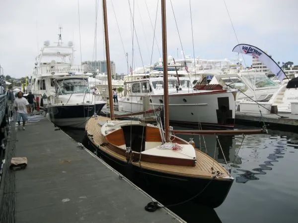 Slide: The Image of Herreshoff "Rozinante" Double Ended Canoe Yawl 1962 - 5