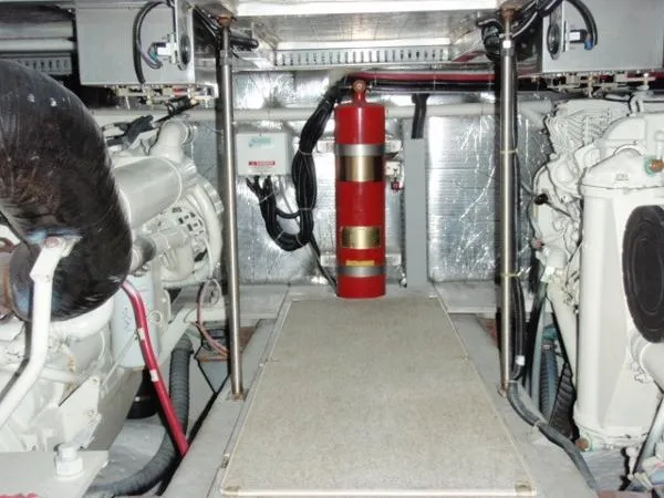 Slide: The Image of Carver Yachts 450 Voyager 2000 - 11