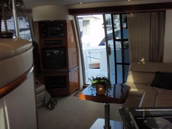 Slide: The Image of Carver Yachts 450 Voyager 2000 - 2