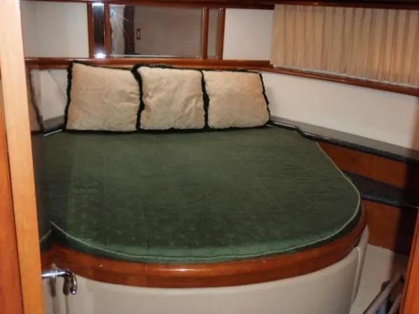 Slide: The Image of Carver Yachts 450 Voyager 2000 - 7