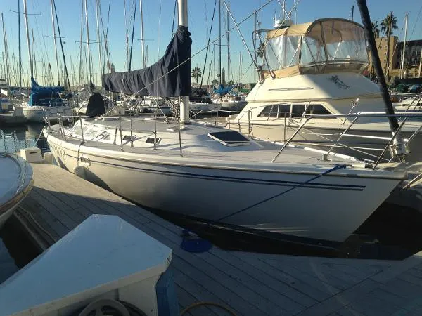 Slide: The Image of Catalina 36 MkII 1998 - 1