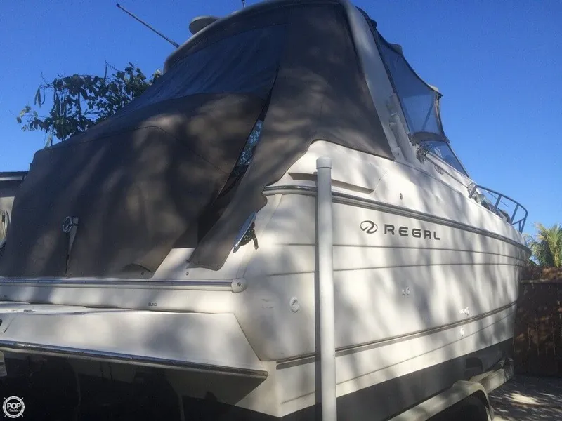 Slide: The Image of Regal 27 2000 - 5