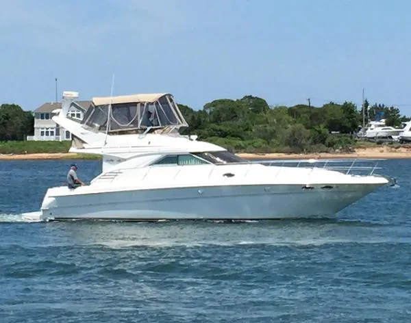 Slide: The Image of Sea Ray 400 Sedan Bridge 2000 - 0