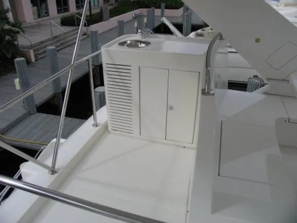 Slide: The Image of Ocean Alexander 52 Sedan 2006 - 11