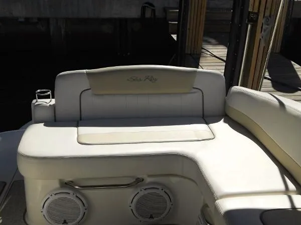 Slide: The Image of Sea Ray 280 Sundancer 2010 - 6