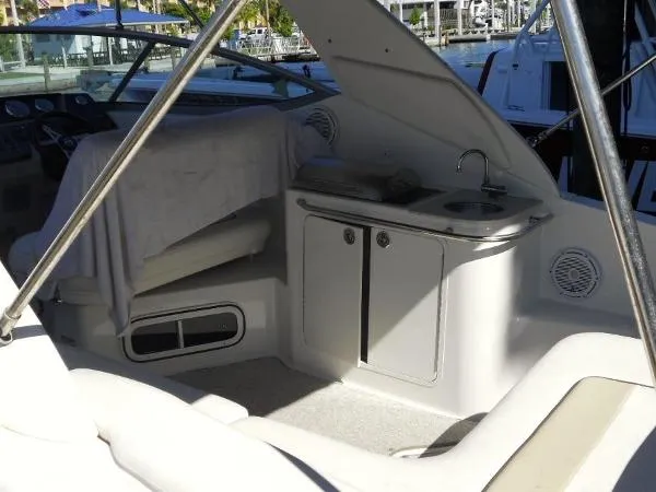 Slide: The Image of Sea Ray 280 Sundancer 2010 - 7