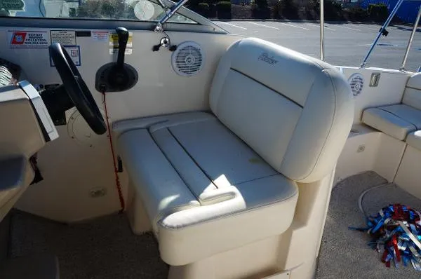 Slide: The Image of Rinker 250 Fiesta Vee 2003 - 9