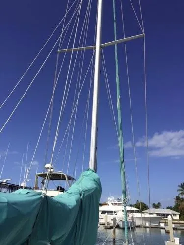 Slide: The Image of Catalina 400 Winged Keel 1995 - 6