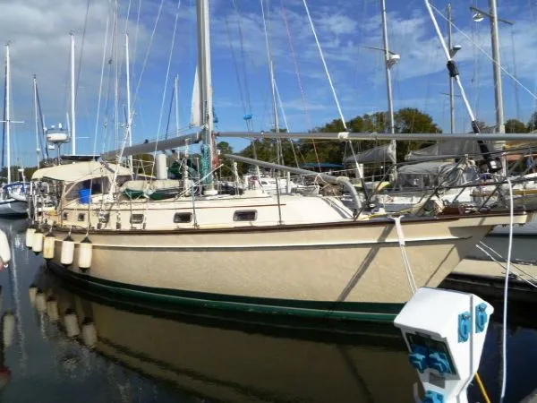 Slide: The Image of Island Packet 440 2006 - 1
