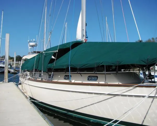 Slide: The Image of Island Packet 440 2006 - 2