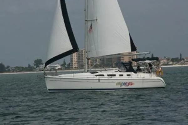 Slide: The Image of Hunter 41AC 2007 - 1