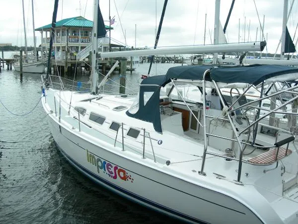 Slide: The Image of Hunter 41AC 2007 - 4