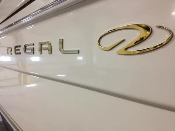 Slide: The Image of Regal 2860/2760 Commodore 2001 - 1