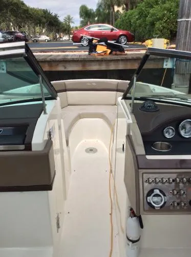 Slide: The Image of Sea Ray 27 XLS 2012 - 4