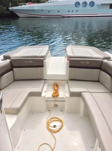 Slide: The Image of Sea Ray 27 XLS 2012 - 9