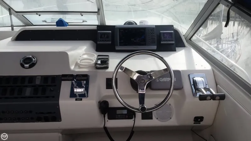 Slide: The Image of Sea Ray 300 Sundancer 1995 - 1