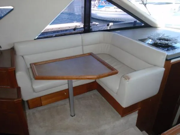 Slide: The Image of Bayliner 3988 Command Bridge Motoryacht 1996 - 11