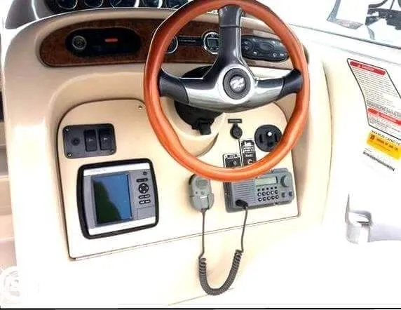 Slide: The Image of Sea Ray 260 Sundancer 2000 - 4