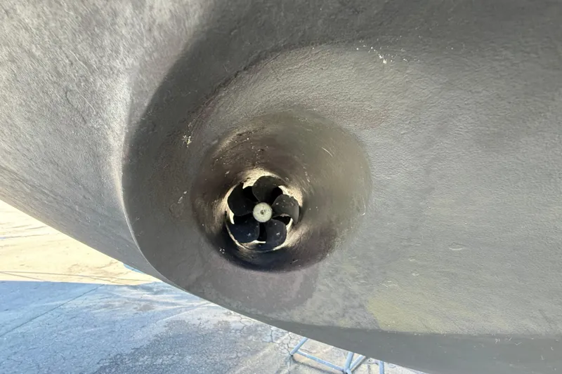 Slide: The Image of Close-up of a 2013 Azimut Atlantis 48 boat thruster, showcasing its propeller design. - 27