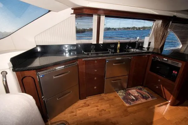 Slide: The Image of Sea Ray 580 Sedan Bridge 2009 - 2