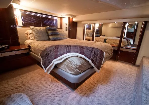 Slide: The Image of Sea Ray 580 Sedan Bridge 2009 - 3