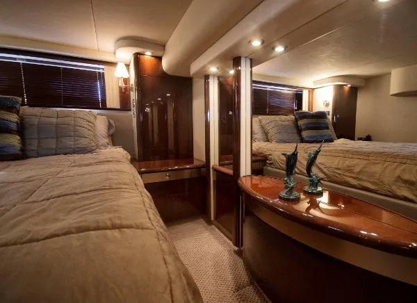 Slide: The Image of Sea Ray 580 Sedan Bridge 2009 - 9