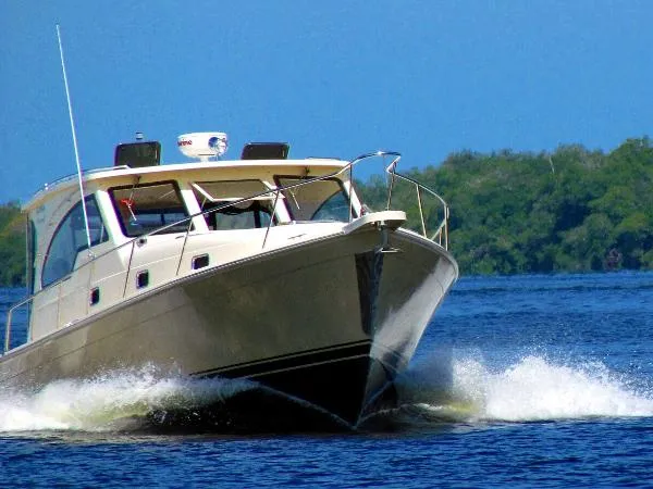 Slide: The Image of Mainship Pilot 34 Sedan Hardtop RR 2004 - 3