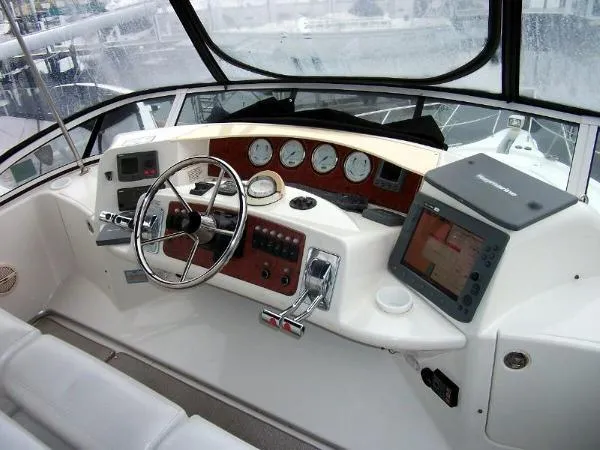 Slide: The Image of Silverton 392 Motor Yacht 2003 - 4