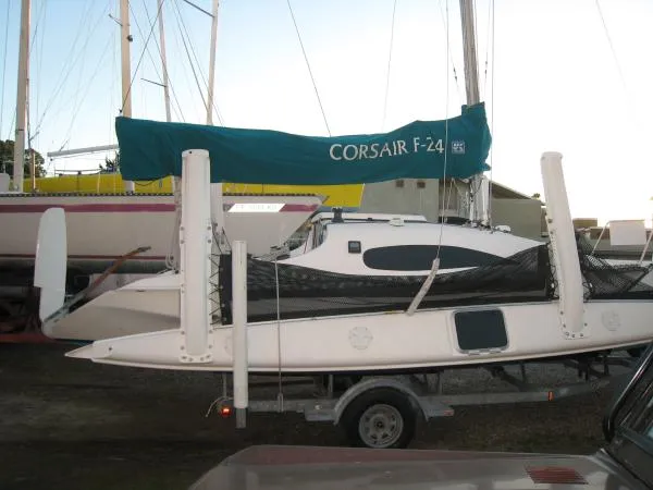 Slide: The Image of Corsair F-24 MkII 2001 - 5