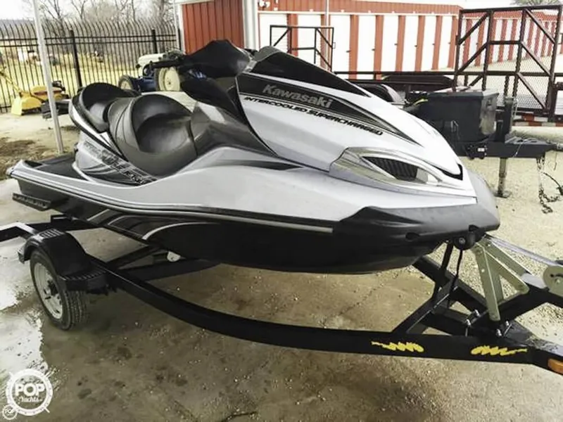 Slide: The Image of Kawasaki Ultra 300LX 2012 - 4