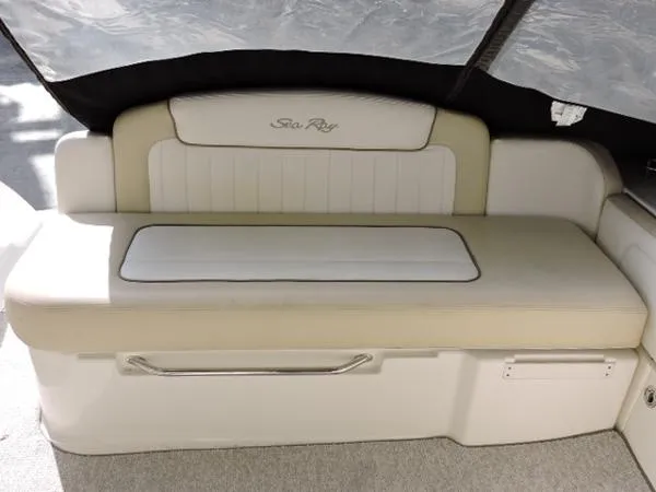 Slide: The Image of Sea Ray 310 Sundancer 2012 - 11