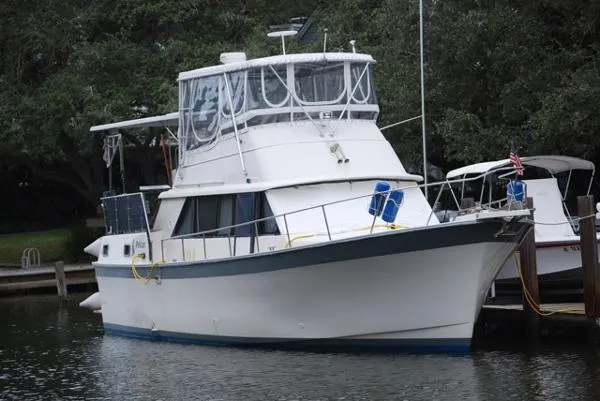Slide: The Image of Mainship Mainship Double Cabin 1985 - 0