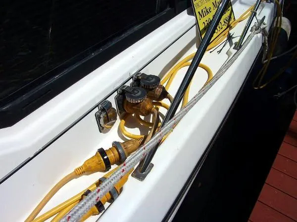 Slide: The Image of Bayliner 4087 aft cabin cockpit MY 1999 - 11